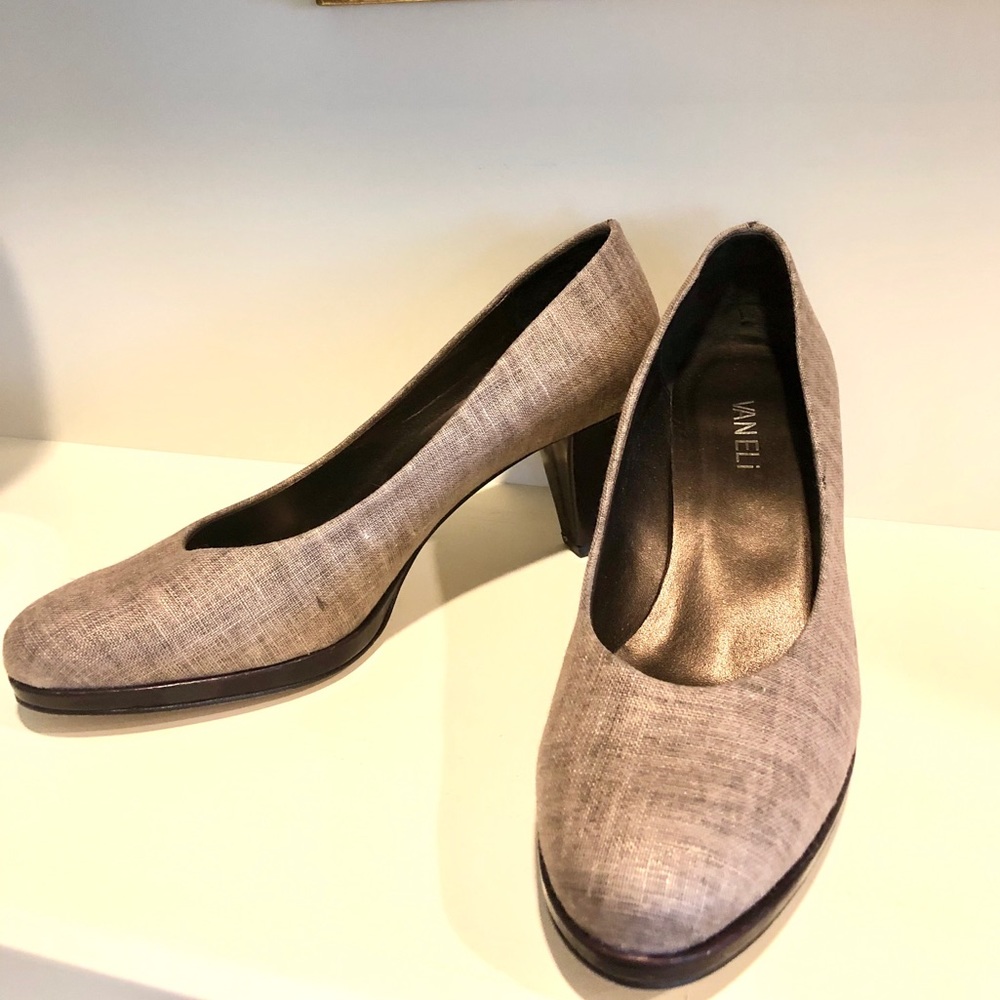 UNWORN - Brand new! Vaneli shoes